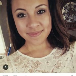 Meet your Posher, Karina